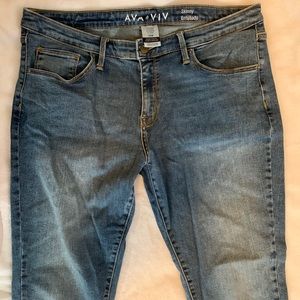 AVA & VIV distressed ankle skinny 14W